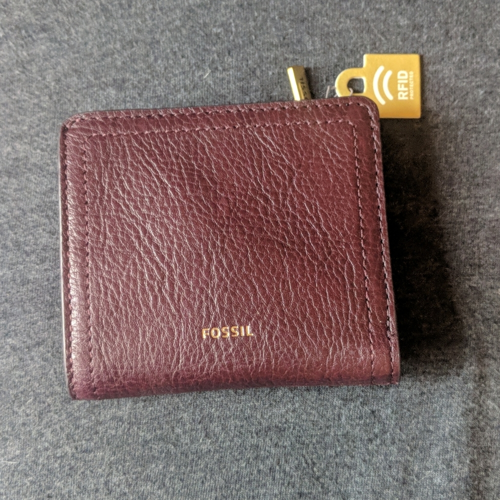 Fossil wallet